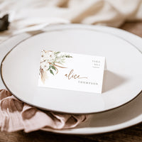 What to Write on Wedding Place Cards - Zola Expert Wedding Advice
