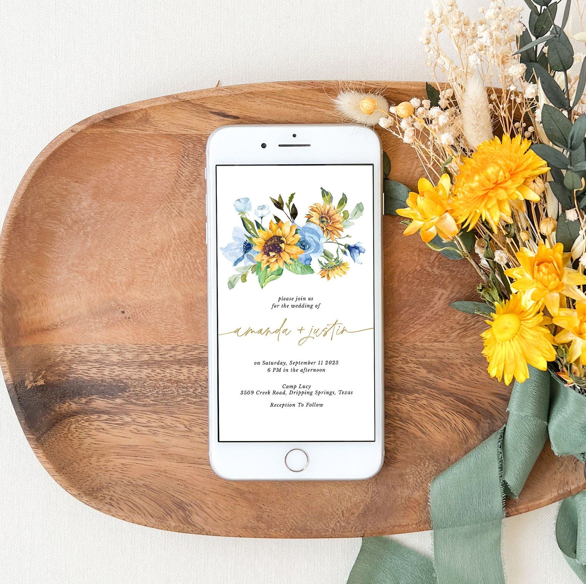 IVY Electronic Wedding Invitation Roses and Sunflowers