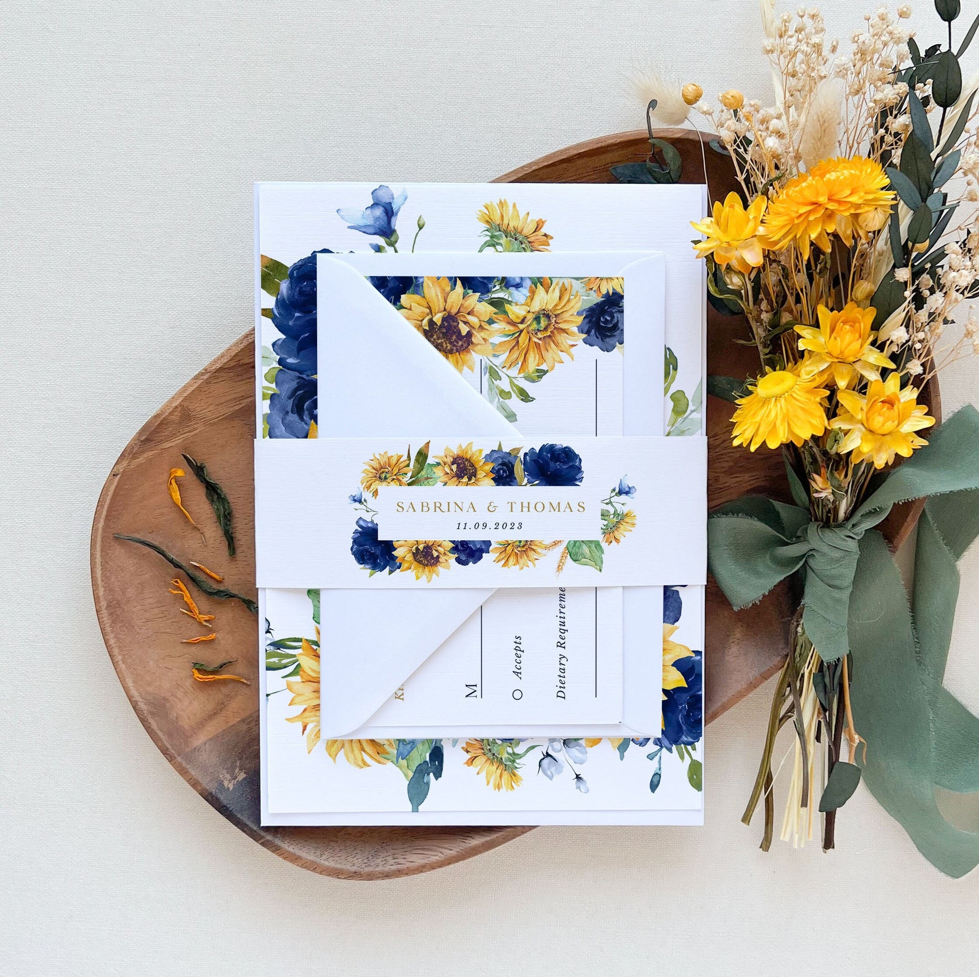 IVY Floral Wedding Invitation Suite Template