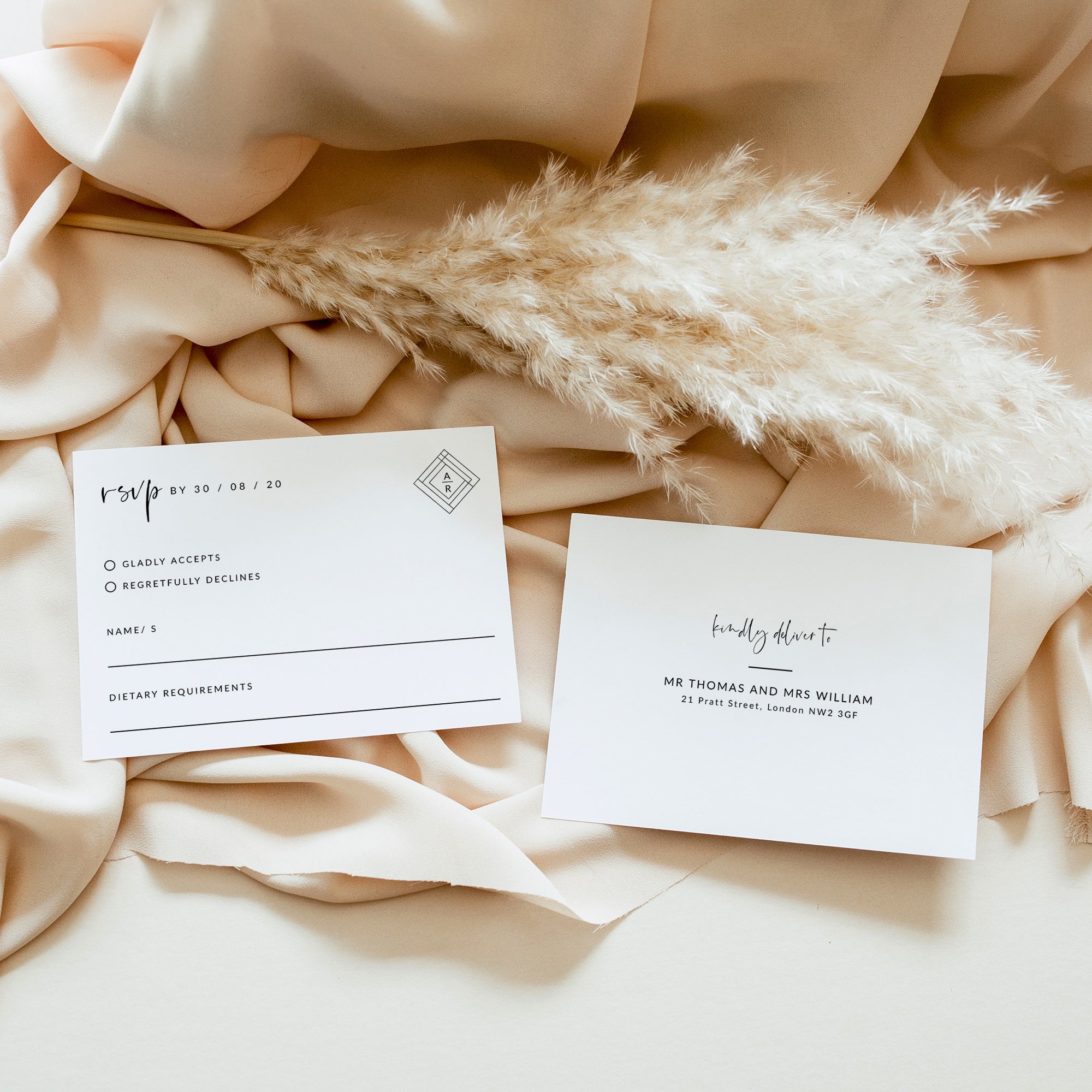 Giulia | Modern Wedding Invitation Set Template